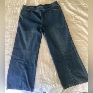 Wide leg pull on jeans - medium wash (No brand noted)